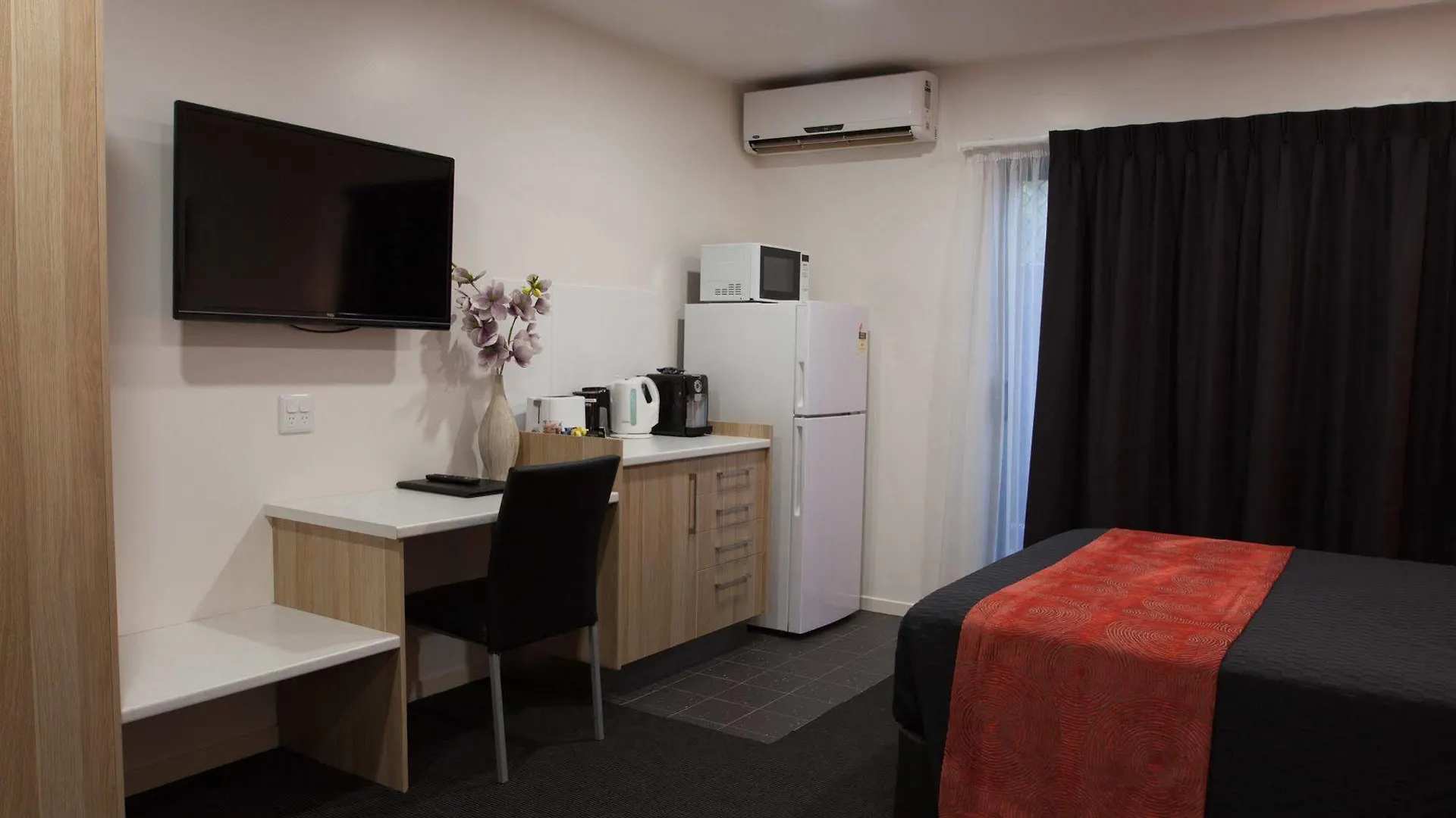 Abode37 Motel Emerald