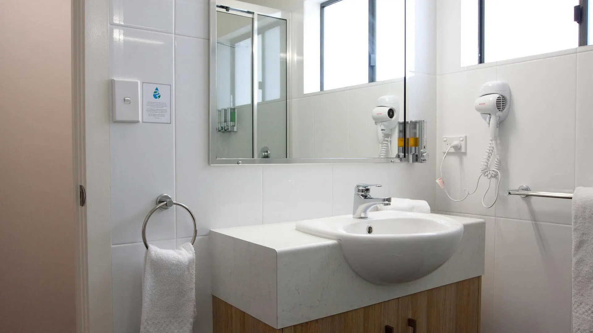 ****  Abode37 Motel Emerald Australia