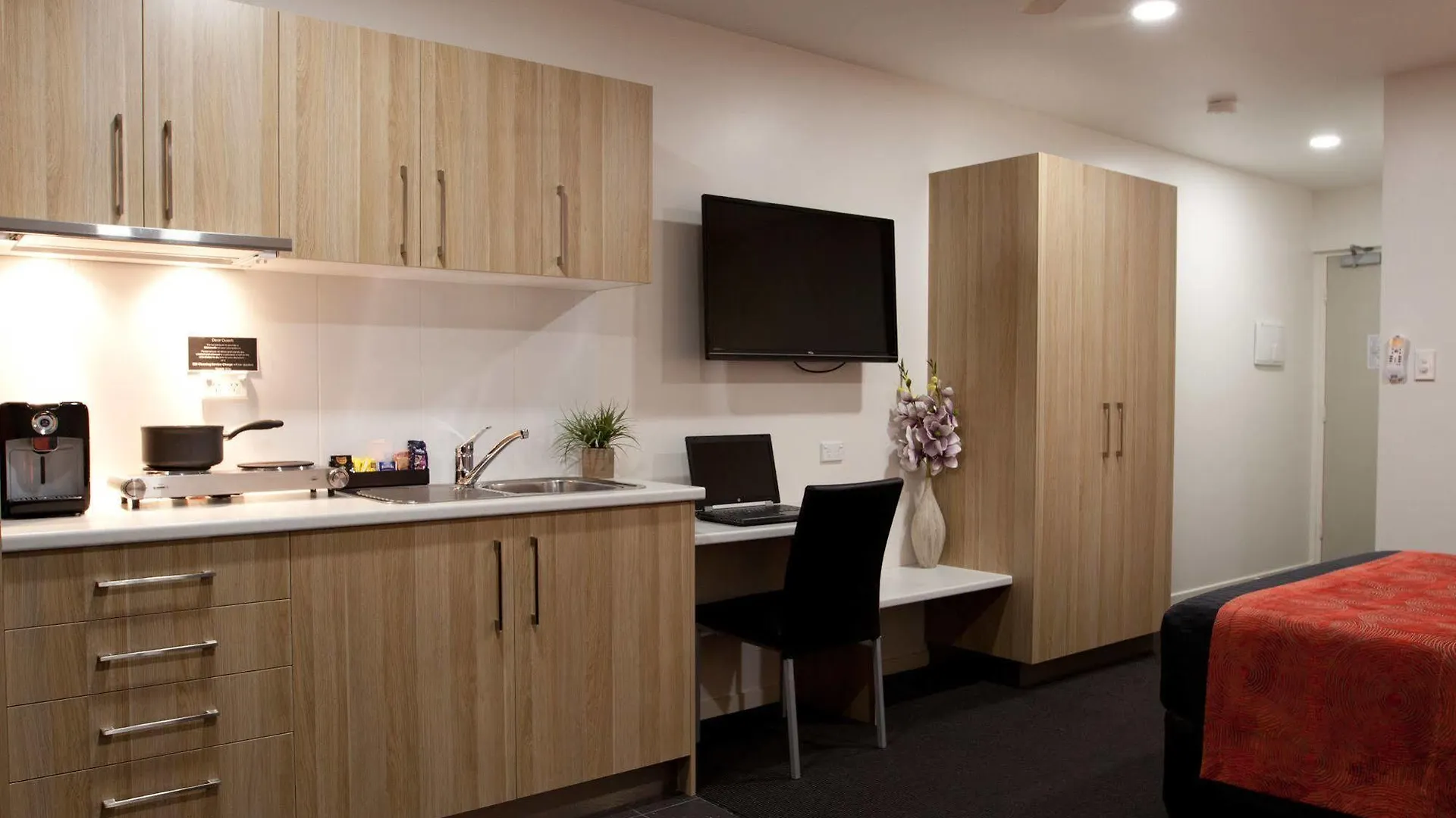 Abode37 Motel Emerald