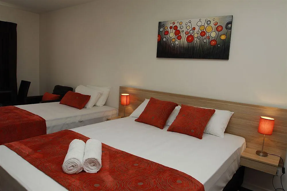 Abode37 Motel Emerald