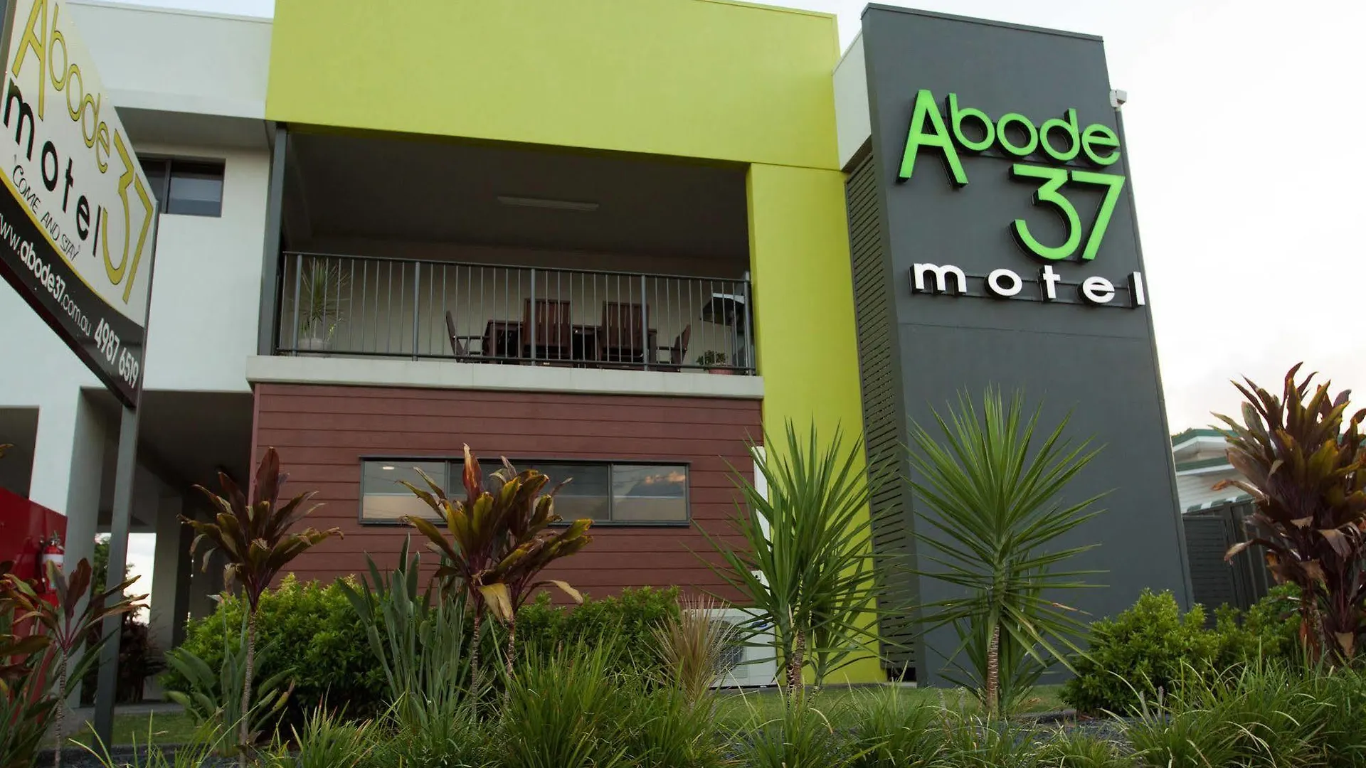 Abode37 Motel Emerald